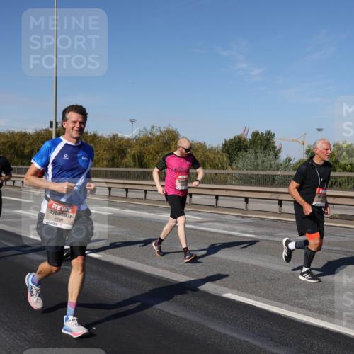 03.10.2025 - Köhlbrandbrückenlauf Julia Fischer http://msf.ph/oto/9010946 03.10.2025 12:57:38 Position 3 4191 meine-sportfotos.de