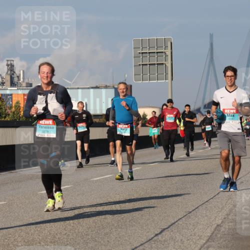 03.10.2025 - Köhlbrandbrückenlauf Luisa Fischer http://msf.ph/oto/9010958 03.10.2025 10:53:11 Position 3 1402, 3278, 1516 meine-sportfotos.de