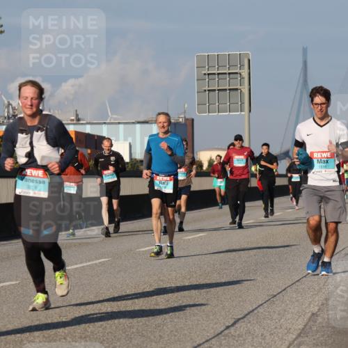 03.10.2025 - Köhlbrandbrückenlauf Luisa Fischer http://msf.ph/oto/9010963 03.10.2025 10:53:12 Position 3 3278, 319, 1516 meine-sportfotos.de