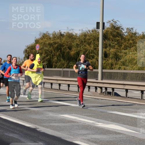03.10.2025 - Köhlbrandbrückenlauf Julia Fischer http://msf.ph/oto/9010966 03.10.2025 12:57:45 Position 3  meine-sportfotos.de