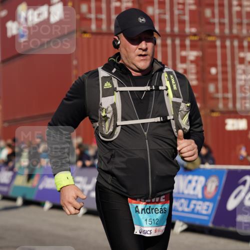 03.10.2025 - Köhlbrandbrückenlauf Michael Burmester http://msf.ph/oto/9010970 03.10.2025 10:11:52 Ziel 1038, 1417, 1465, 1501, 1512, 1952, 2077, 2730, 2921, 3394, 3711, 3838 meine-sportfotos.de