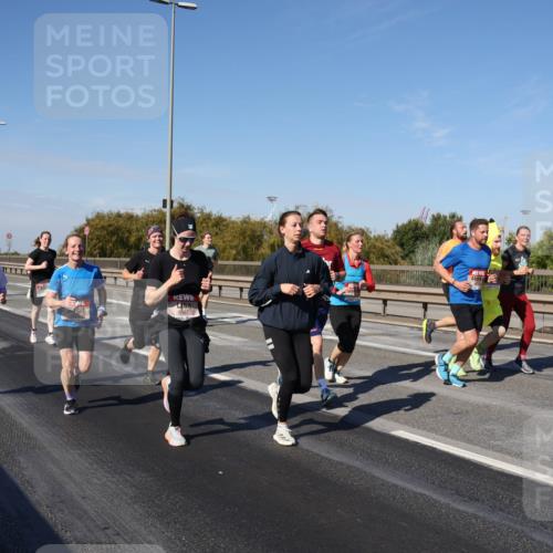 03.10.2025 - Köhlbrandbrückenlauf Julia Fischer http://msf.ph/oto/9010990 03.10.2025 12:57:50 Position 3 6487 meine-sportfotos.de