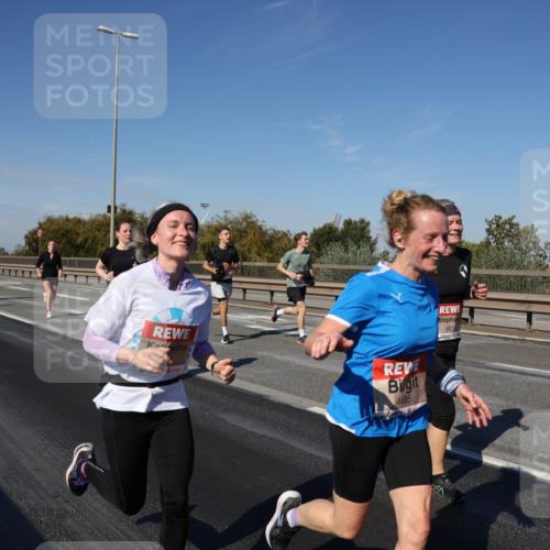 03.10.2025 - Köhlbrandbrückenlauf Julia Fischer http://msf.ph/oto/9011004 03.10.2025 12:57:52 Position 3 4685, 4973, 4 meine-sportfotos.de