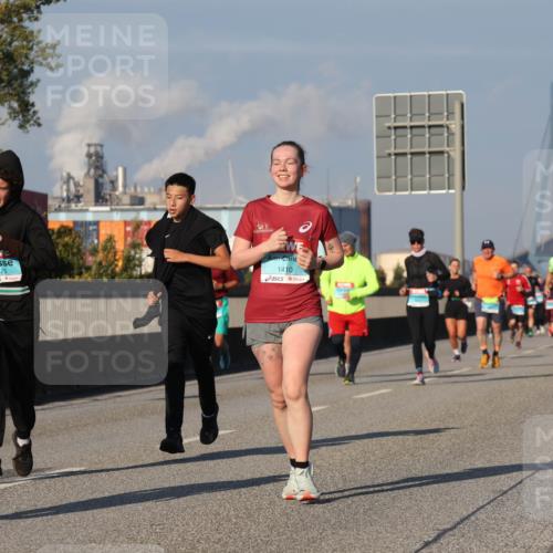 03.10.2025 - Köhlbrandbrückenlauf Luisa Fischer http://msf.ph/oto/9011068 03.10.2025 10:53:21 Position 3 1673, 1410 meine-sportfotos.de