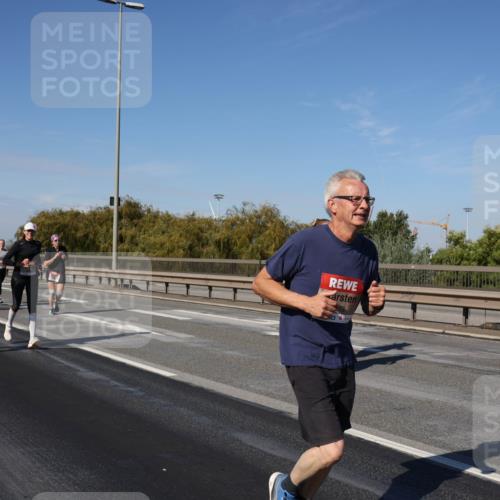 03.10.2025 - Köhlbrandbrückenlauf Julia Fischer http://msf.ph/oto/9011080 03.10.2025 12:58:04 Position 3  meine-sportfotos.de