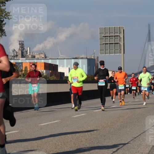 03.10.2025 - Köhlbrandbrückenlauf Luisa Fischer http://msf.ph/oto/9011086 03.10.2025 10:53:22 Position 3 410 meine-sportfotos.de