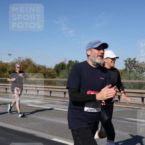 03.10.2025 - Köhlbrandbrückenlauf Julia Fischer http://msf.ph/oto/9011090 03.10.2025 12:58:07 Position 3 4864 meine-sportfotos.de