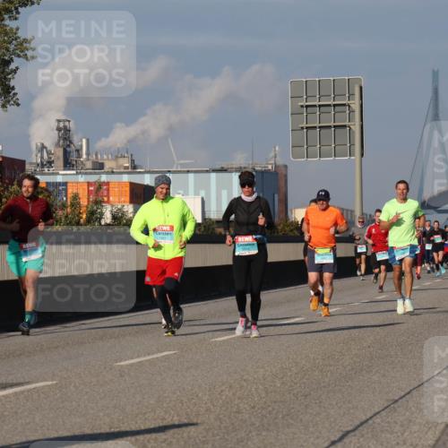 03.10.2025 - Köhlbrandbrückenlauf Luisa Fischer http://msf.ph/oto/9011107 03.10.2025 10:53:24 Position 3 2814 meine-sportfotos.de