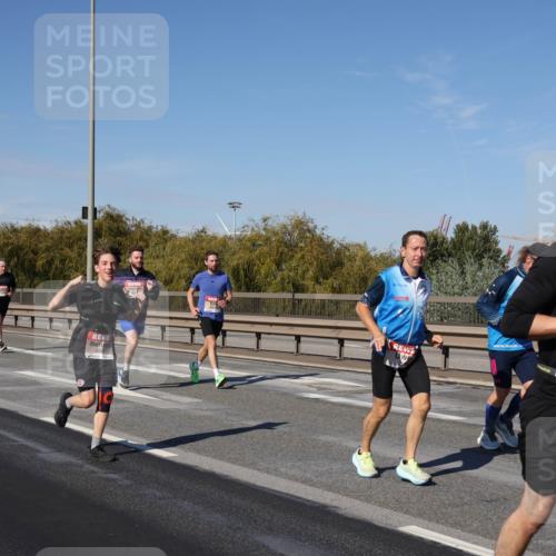 03.10.2025 - Köhlbrandbrückenlauf Julia Fischer http://msf.ph/oto/9011109 03.10.2025 12:58:11 Position 3 5640 meine-sportfotos.de