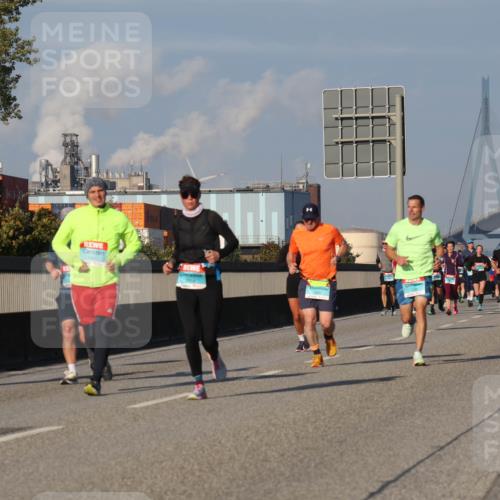03.10.2025 - Köhlbrandbrückenlauf Luisa Fischer http://msf.ph/oto/9011129 03.10.2025 10:53:26 Position 3  meine-sportfotos.de