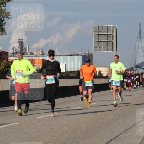 03.10.2025 - Köhlbrandbrückenlauf Luisa Fischer http://msf.ph/oto/9011132 03.10.2025 10:53:26 Position 3  meine-sportfotos.de