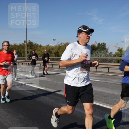 03.10.2025 - Köhlbrandbrückenlauf Julia Fischer http://msf.ph/oto/9011152 03.10.2025 12:58:22 Position 3 4854 meine-sportfotos.de