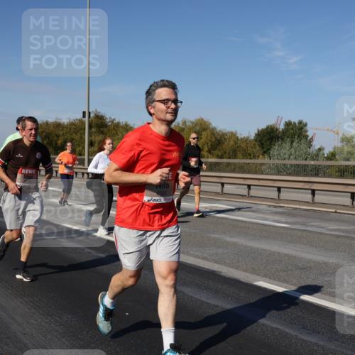 03.10.2025 - Köhlbrandbrückenlauf Julia Fischer http://msf.ph/oto/9011158 03.10.2025 12:58:23 Position 3 6303 meine-sportfotos.de