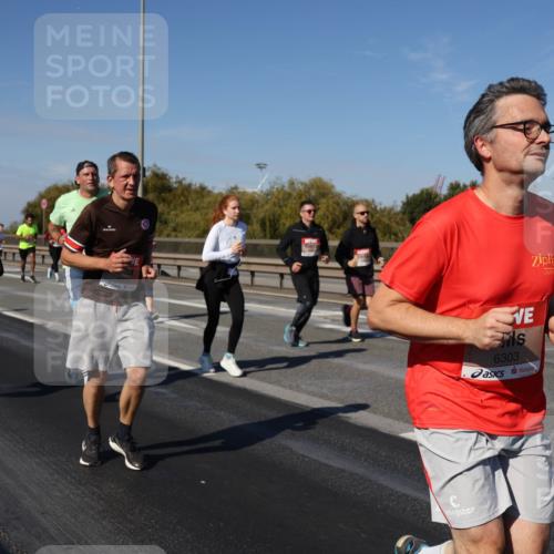 03.10.2025 - Köhlbrandbrückenlauf Julia Fischer http://msf.ph/oto/9011162 03.10.2025 12:58:24 Position 3 6303 meine-sportfotos.de