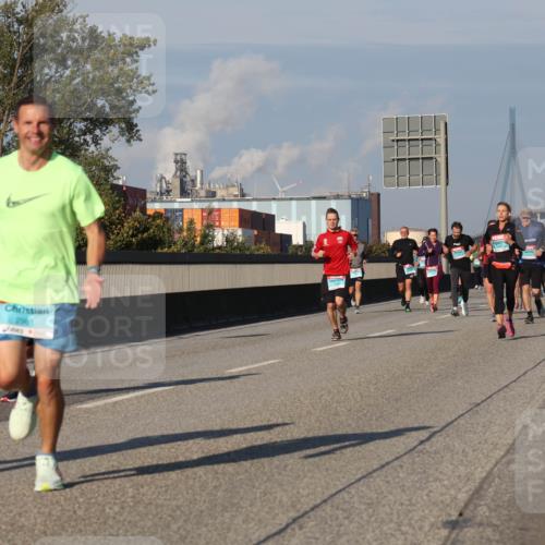 03.10.2025 - Köhlbrandbrückenlauf Luisa Fischer http://msf.ph/oto/9011205 03.10.2025 10:53:33 Position 3 2961 meine-sportfotos.de