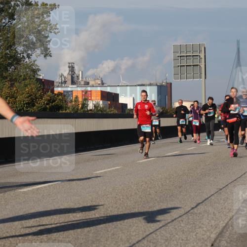 03.10.2025 - Köhlbrandbrückenlauf Luisa Fischer http://msf.ph/oto/9011210 03.10.2025 10:53:33 Position 3  meine-sportfotos.de