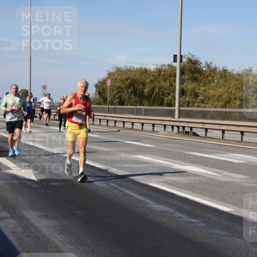 03.10.2025 - Köhlbrandbrückenlauf Julia Fischer http://msf.ph/oto/9011211 03.10.2025 12:58:37 Position 3  meine-sportfotos.de