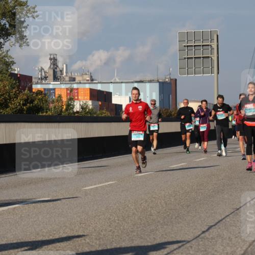 03.10.2025 - Köhlbrandbrückenlauf Luisa Fischer http://msf.ph/oto/9011212 03.10.2025 10:53:33 Position 3  meine-sportfotos.de
