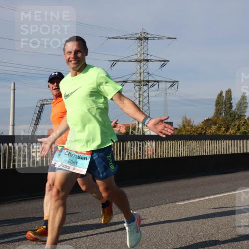 03.10.2025 - Köhlbrandbrückenlauf Luisa Fischer http://msf.ph/oto/9011233 03.10.2025 10:53:35 Position 3 2981 meine-sportfotos.de