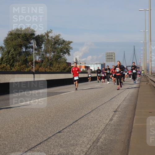 03.10.2025 - Köhlbrandbrückenlauf Luisa Fischer http://msf.ph/oto/9011243 03.10.2025 10:53:36 Position 3  meine-sportfotos.de