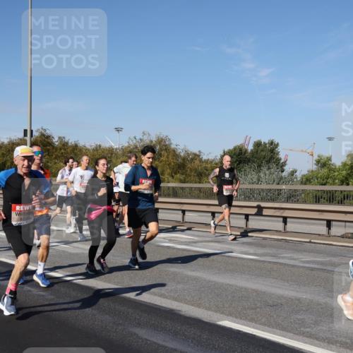 03.10.2025 - Köhlbrandbrückenlauf Julia Fischer http://msf.ph/oto/9011261 03.10.2025 12:58:46 Position 3 6312 meine-sportfotos.de