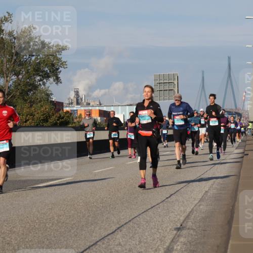 03.10.2025 - Köhlbrandbrückenlauf Luisa Fischer http://msf.ph/oto/9011266 03.10.2025 10:53:38 Position 3  meine-sportfotos.de