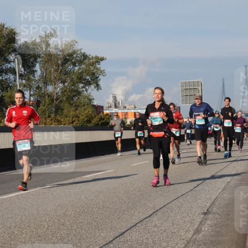 03.10.2025 - Köhlbrandbrückenlauf Luisa Fischer http://msf.ph/oto/9011272 03.10.2025 10:53:39 Position 3 3569 meine-sportfotos.de