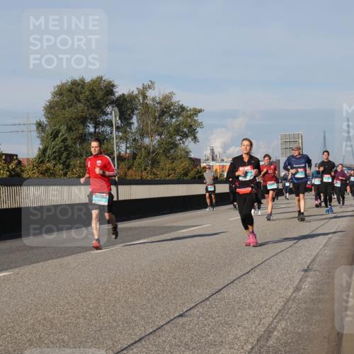 03.10.2025 - Köhlbrandbrückenlauf Luisa Fischer http://msf.ph/oto/9011274 03.10.2025 10:53:39 Position 3  meine-sportfotos.de