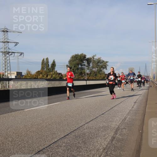 03.10.2025 - Köhlbrandbrückenlauf Luisa Fischer http://msf.ph/oto/9011280 03.10.2025 10:53:40 Position 3  meine-sportfotos.de