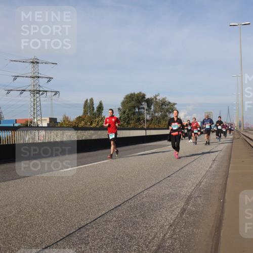 03.10.2025 - Köhlbrandbrückenlauf Luisa Fischer http://msf.ph/oto/9011285 03.10.2025 10:53:40 Position 3  meine-sportfotos.de