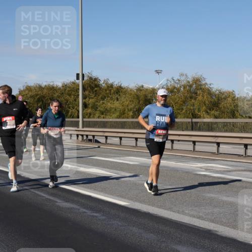 03.10.2025 - Köhlbrandbrückenlauf Julia Fischer http://msf.ph/oto/9011287 03.10.2025 12:58:53 Position 3  meine-sportfotos.de