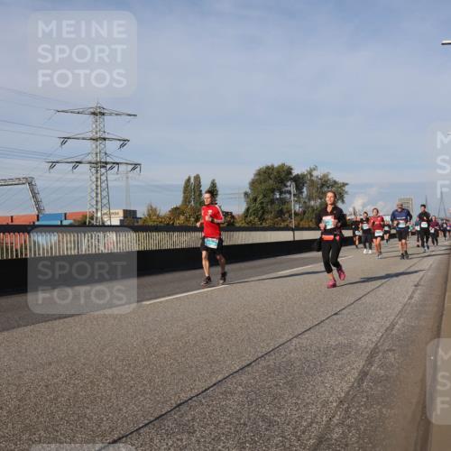 03.10.2025 - Köhlbrandbrückenlauf Luisa Fischer http://msf.ph/oto/9011289 03.10.2025 10:53:41 Position 3  meine-sportfotos.de
