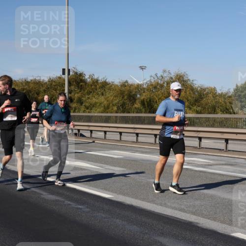 03.10.2025 - Köhlbrandbrückenlauf Julia Fischer http://msf.ph/oto/9011292 03.10.2025 12:58:53 Position 3  meine-sportfotos.de