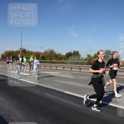 03.10.2025 - Köhlbrandbrückenlauf Julia Fischer http://msf.ph/oto/9011312 03.10.2025 12:58:59 Position 3  meine-sportfotos.de