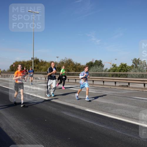 03.10.2025 - Köhlbrandbrückenlauf Julia Fischer http://msf.ph/oto/9011315 03.10.2025 12:59:00 Position 3  meine-sportfotos.de