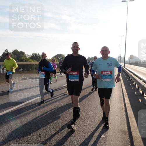 03.10.2025 - Köhlbrandbrückenlauf Fabian Wolf http://msf.ph/oto/9011323 03.10.2025 09:22:17 Position 3 2, 0, 2847, 2848 meine-sportfotos.de