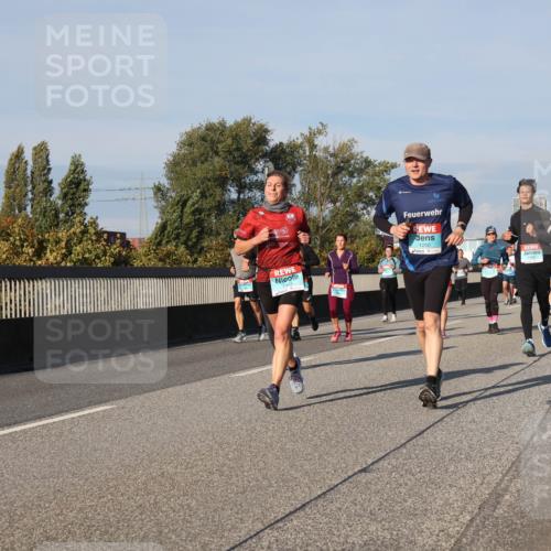 03.10.2025 - Köhlbrandbrückenlauf Luisa Fischer http://msf.ph/oto/9011324 03.10.2025 10:53:44 Position 3 1250 meine-sportfotos.de