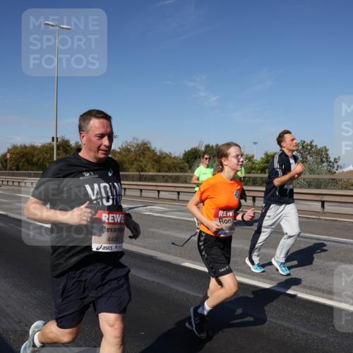 03.10.2025 - Köhlbrandbrückenlauf Julia Fischer http://msf.ph/oto/9011328 03.10.2025 12:59:02 Position 3 4406 meine-sportfotos.de