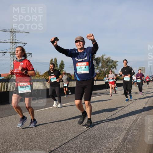 03.10.2025 - Köhlbrandbrückenlauf Luisa Fischer http://msf.ph/oto/9011343 03.10.2025 10:53:45 Position 3 1363, 1250 meine-sportfotos.de