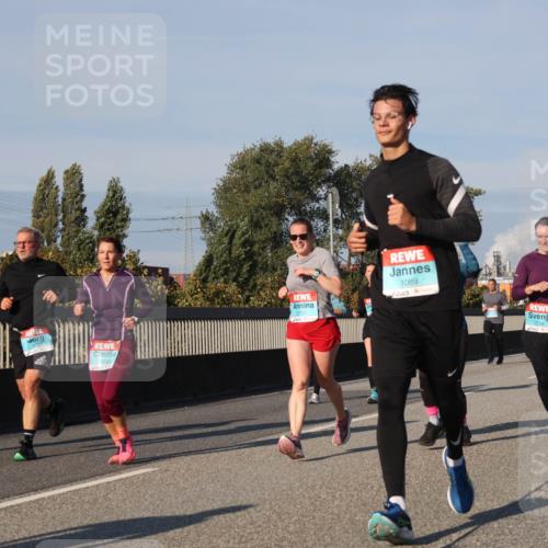 03.10.2025 - Köhlbrandbrückenlauf Luisa Fischer http://msf.ph/oto/9011353 03.10.2025 10:53:47 Position 3 1089, 2734 meine-sportfotos.de