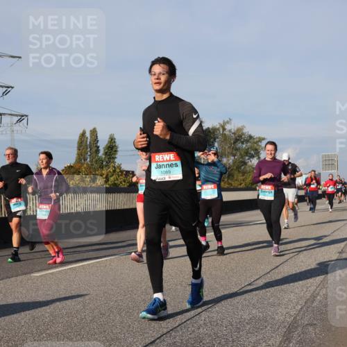 03.10.2025 - Köhlbrandbrückenlauf Luisa Fischer http://msf.ph/oto/9011359 03.10.2025 10:53:47 Position 3 1089 meine-sportfotos.de