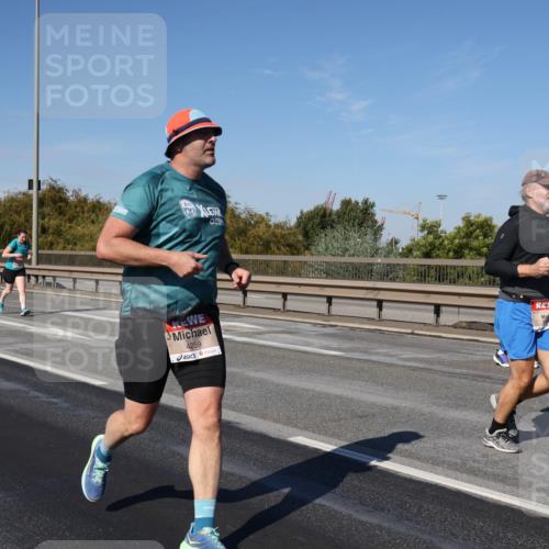 03.10.2025 - Köhlbrandbrückenlauf Julia Fischer http://msf.ph/oto/9011363 03.10.2025 12:59:12 Position 3 4259 meine-sportfotos.de