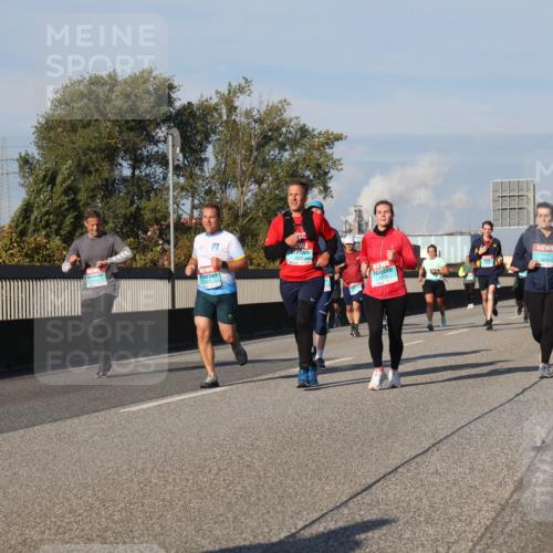 03.10.2025 - Köhlbrandbrückenlauf Luisa Fischer http://msf.ph/oto/9011403 03.10.2025 10:53:51 Position 3 1716, 3838 meine-sportfotos.de