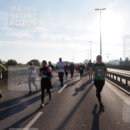 03.10.2025 - Köhlbrandbrückenlauf Fabian Wolf http://msf.ph/oto/9011423 03.10.2025 09:22:23 Position 3 24 meine-sportfotos.de