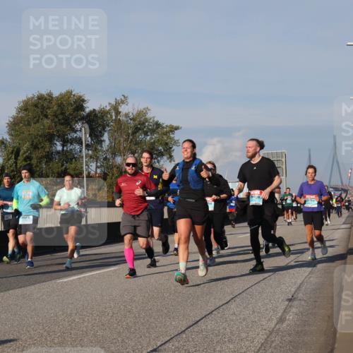 03.10.2025 - Köhlbrandbrückenlauf Luisa Fischer http://msf.ph/oto/9011463 03.10.2025 10:53:57 Position 3  meine-sportfotos.de
