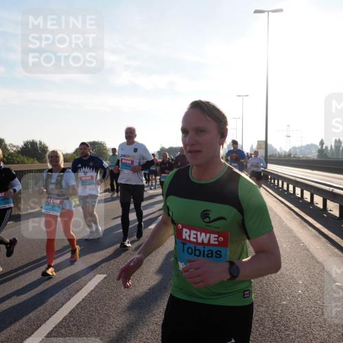 03.10.2025 - Köhlbrandbrückenlauf Fabian Wolf http://msf.ph/oto/9011464 03.10.2025 09:22:24 Position 3 3161, 24 meine-sportfotos.de