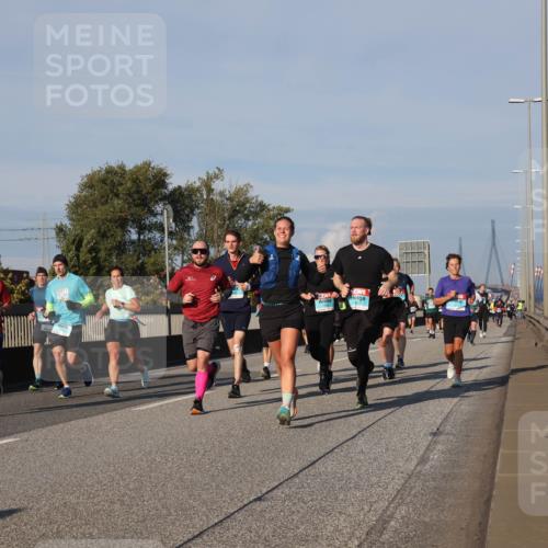 03.10.2025 - Köhlbrandbrückenlauf Luisa Fischer http://msf.ph/oto/9011466 03.10.2025 10:53:57 Position 3  meine-sportfotos.de