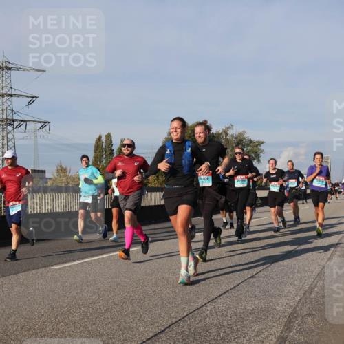 03.10.2025 - Köhlbrandbrückenlauf Luisa Fischer http://msf.ph/oto/9011479 03.10.2025 10:53:58 Position 3  meine-sportfotos.de