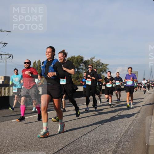 03.10.2025 - Köhlbrandbrückenlauf Luisa Fischer http://msf.ph/oto/9011482 03.10.2025 10:53:59 Position 3 1532, 2793 meine-sportfotos.de