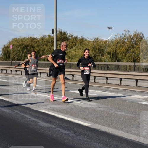 03.10.2025 - Köhlbrandbrückenlauf Julia Fischer http://msf.ph/oto/9011497 03.10.2025 12:59:50 Position 3  meine-sportfotos.de